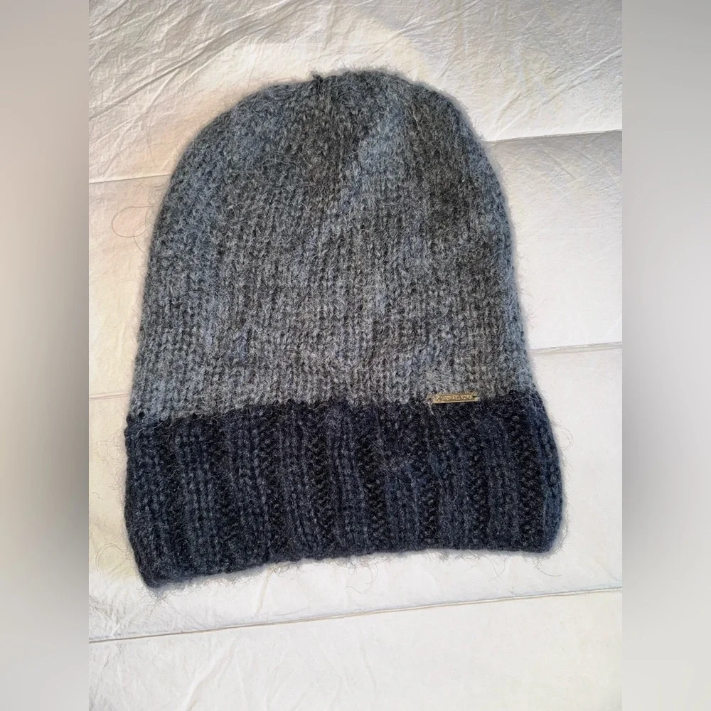 Michael Kors Two-Tone Knit Hat in Gray and Black
